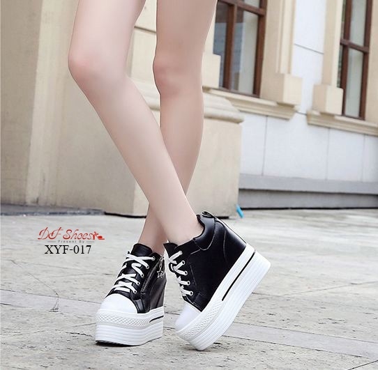 รองเท้าผ้าใบเสริมส้นแต่งซิปดาวสไตล์แฟชั่นเกาหลี (สีดำ)