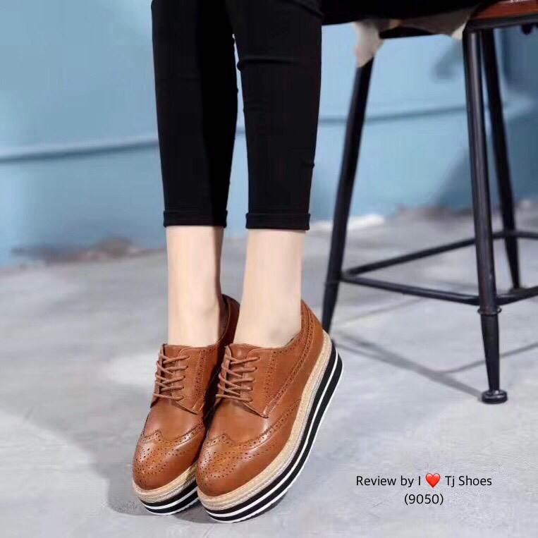 รองเท้า Oxford เสริมส้น (สีดำ)