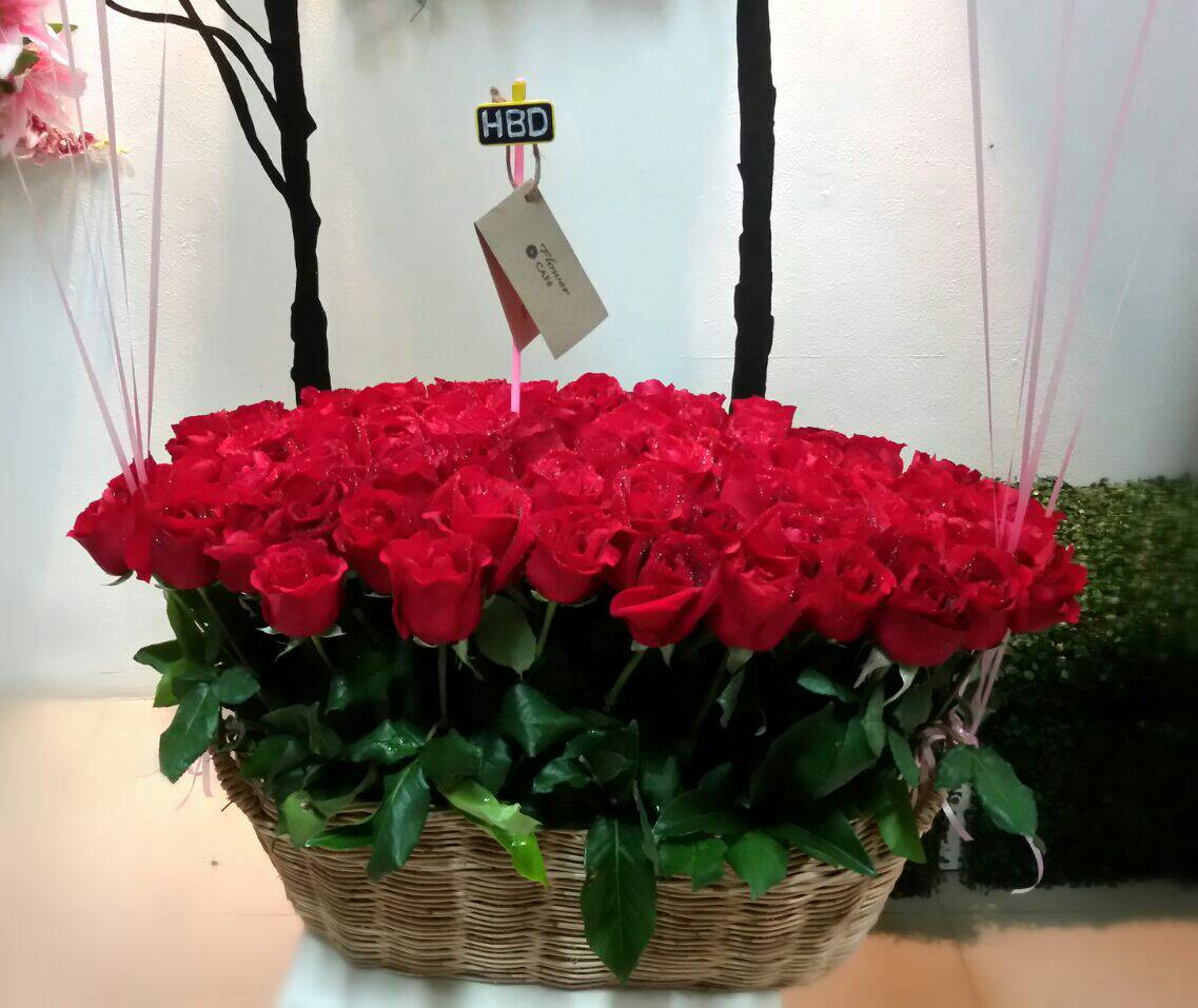 100 Roses