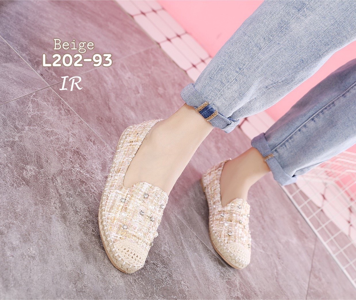 รองเท้าสลิปเปอร์แต่งอะไหล่เพชร (สีชมพู)