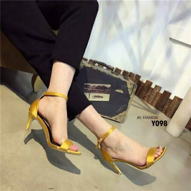 รองเท้าส้นเข็มซาติน Style Zara (เหลือง)