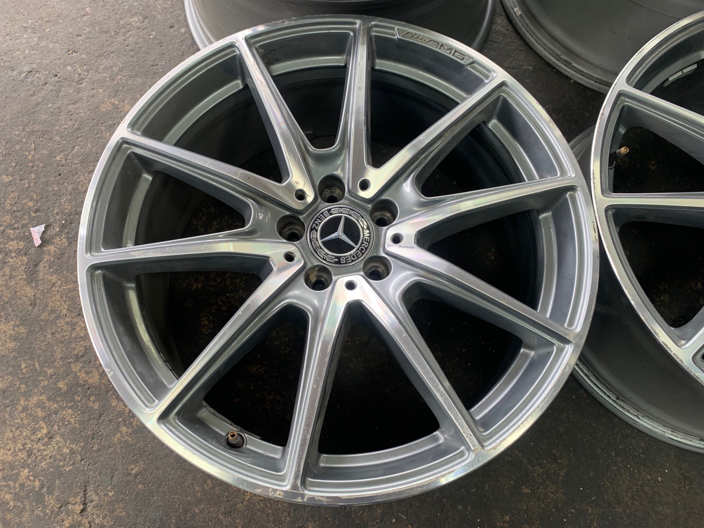 ล้อเบนซ์แท้ AMG 10 SPOKE W222 20"