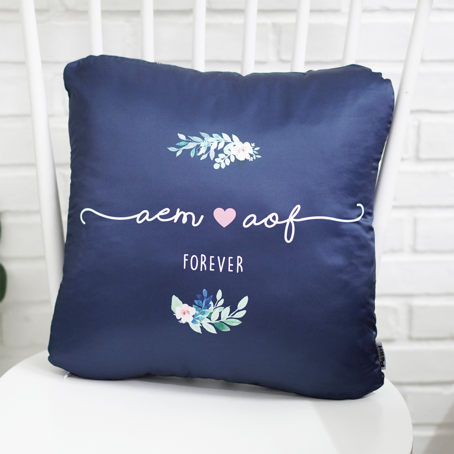 หมอนอิงสั่งทำใส่ชื่อ ลาย Flower - Navy