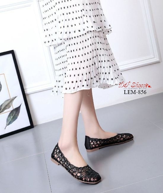 รองเท้าคัทชูหนังสาน (สีดำ)