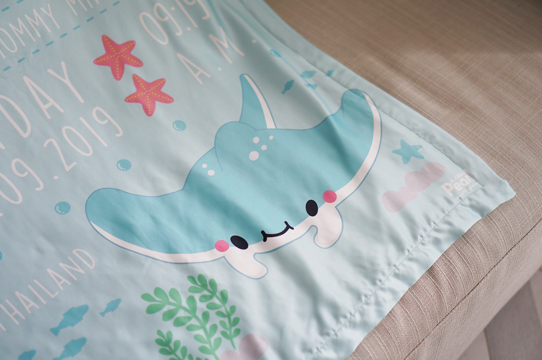 ผ้าห่มเด็ก ใส่ประวัติแรกเกิด ลายกระเบน - Mantaray - Mint