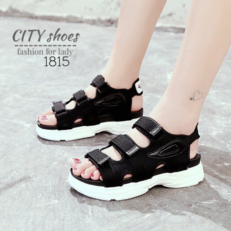 รองเท้าแตะ Style Fila disruptor sandal (สีดำ)
