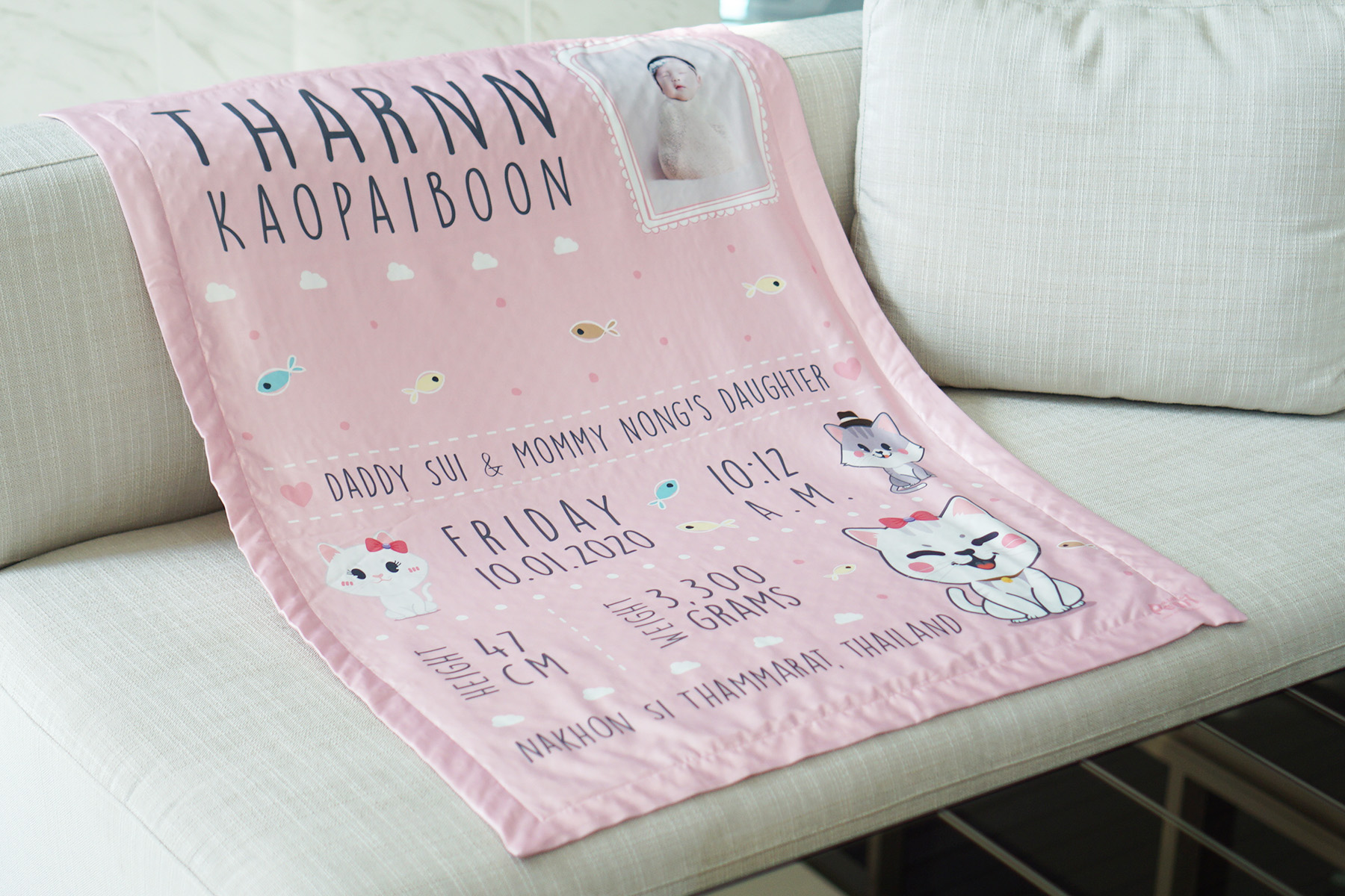 ผ้าห่มเด็ก ใส่ประวัติแรกเกิด ลาย Kitten - Pink + ใส่รูปถ่าย