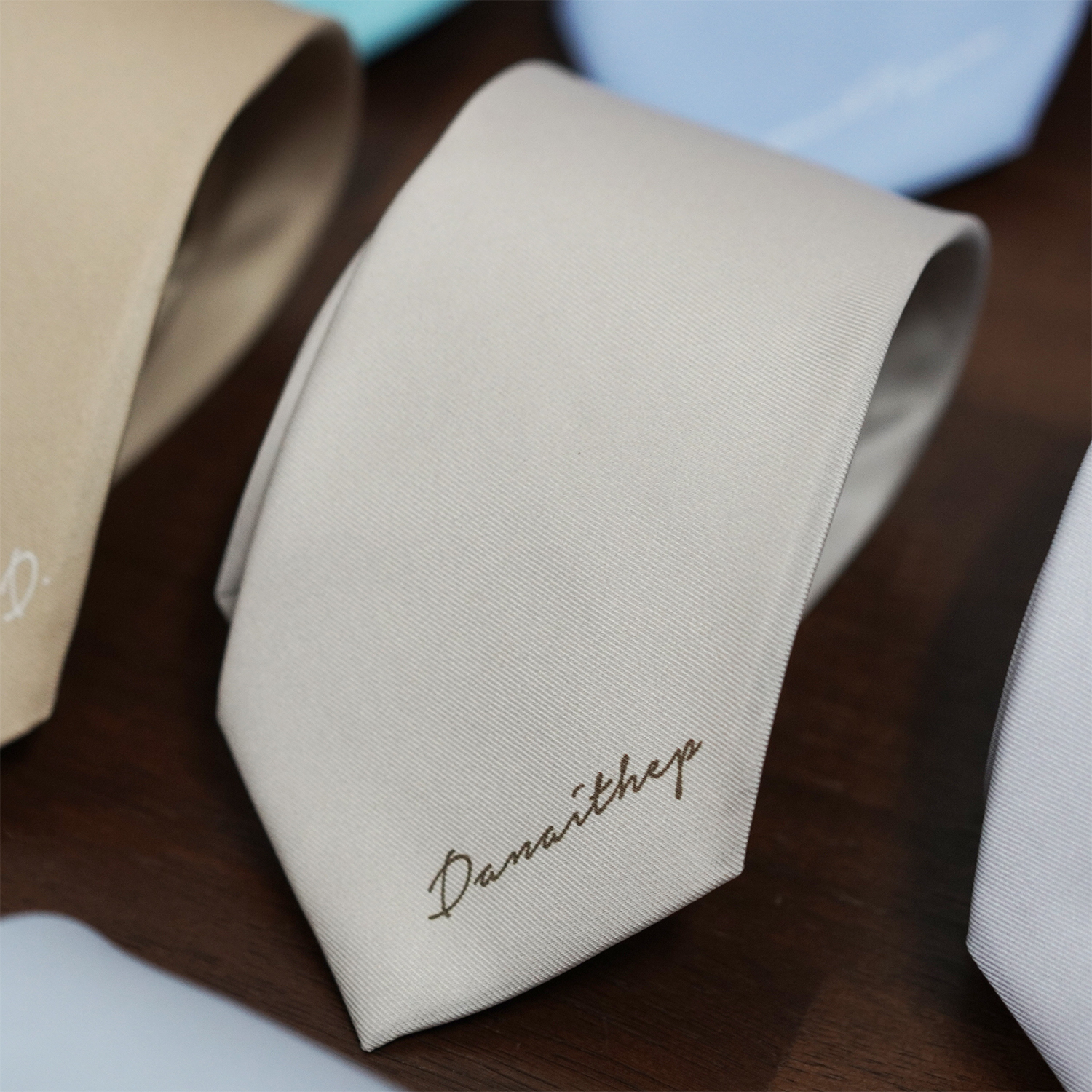 เนคไท สั่งทำใส่ชื่อ ขนาด 3" - Minimal - Monkey Coffee