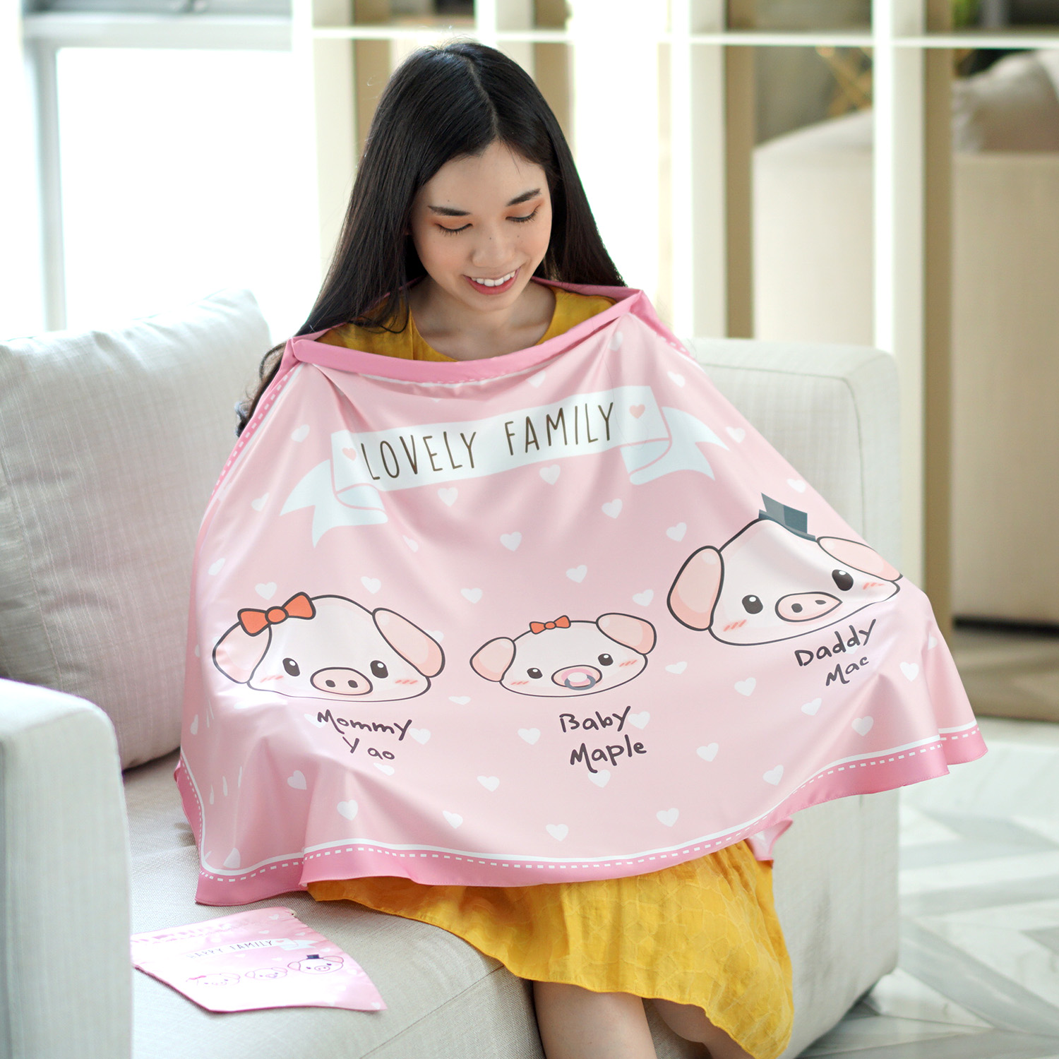ผ้าคลุมให้นม สั่งทำใส่ชือ ลาย Piggy Family - Pink