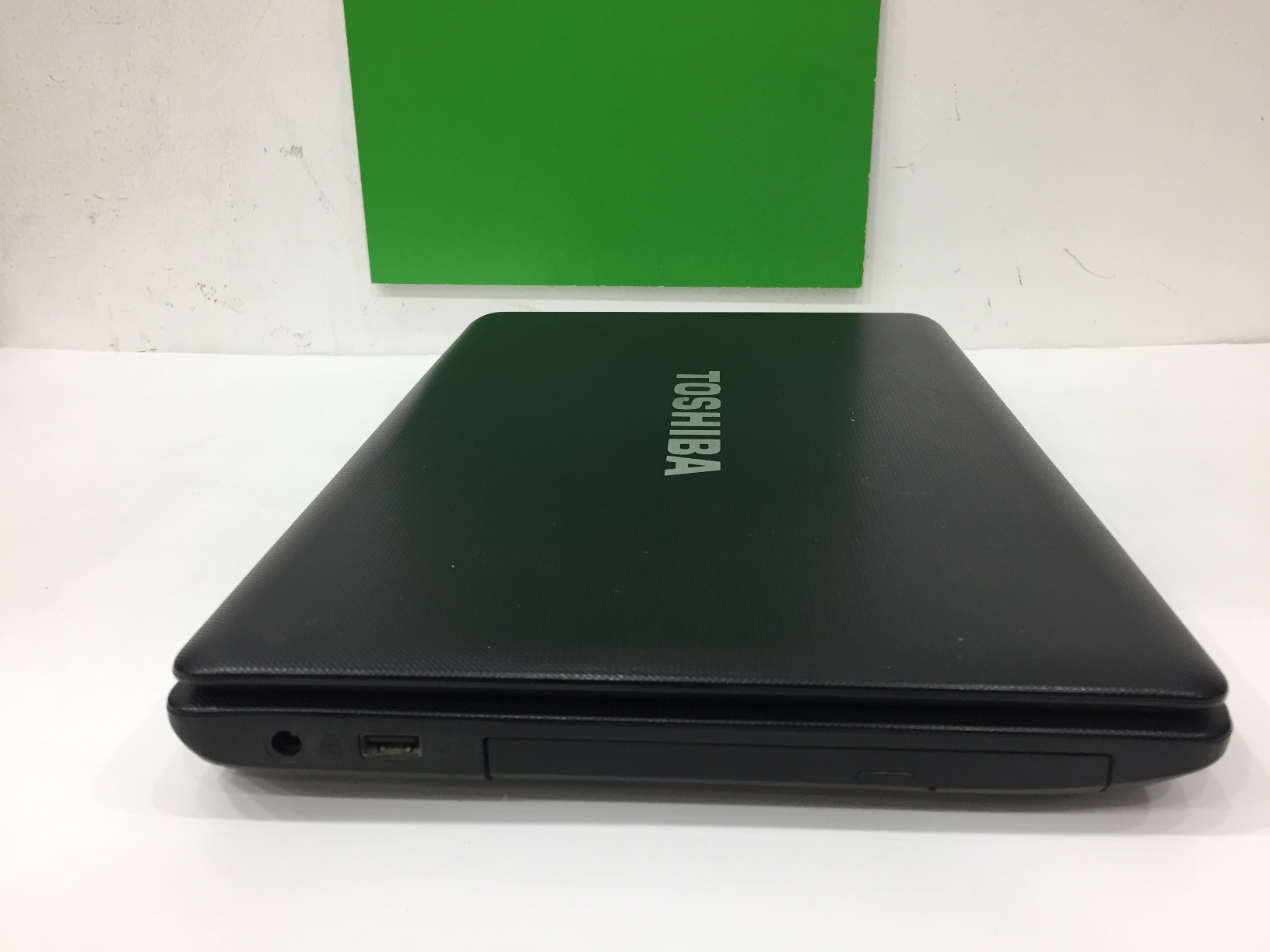 TOSHIBA Satellite C640-1070XT