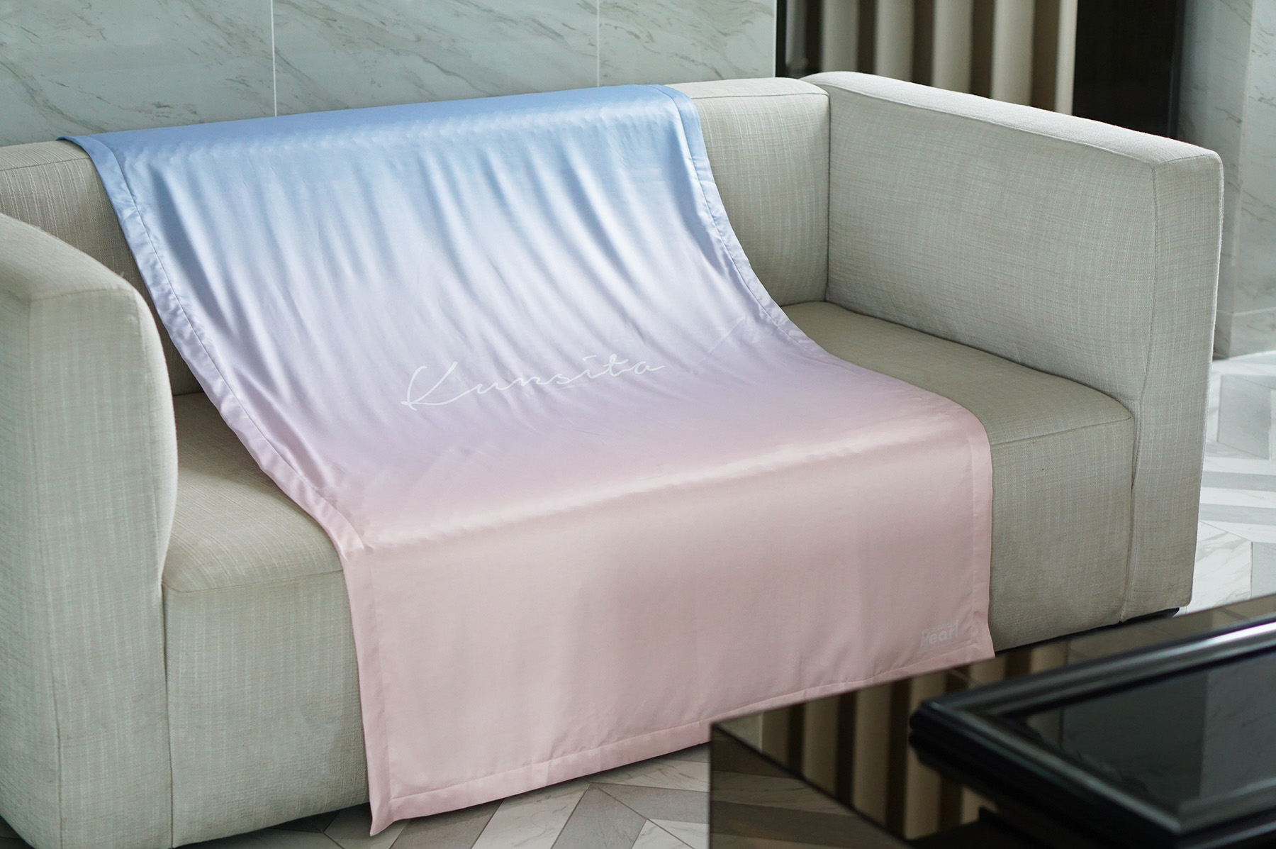 ผ้าห่ม ใส่ชื่อ ลาย Gradient - Pink & Blue ไซส์ใหญ่ 100x150cm