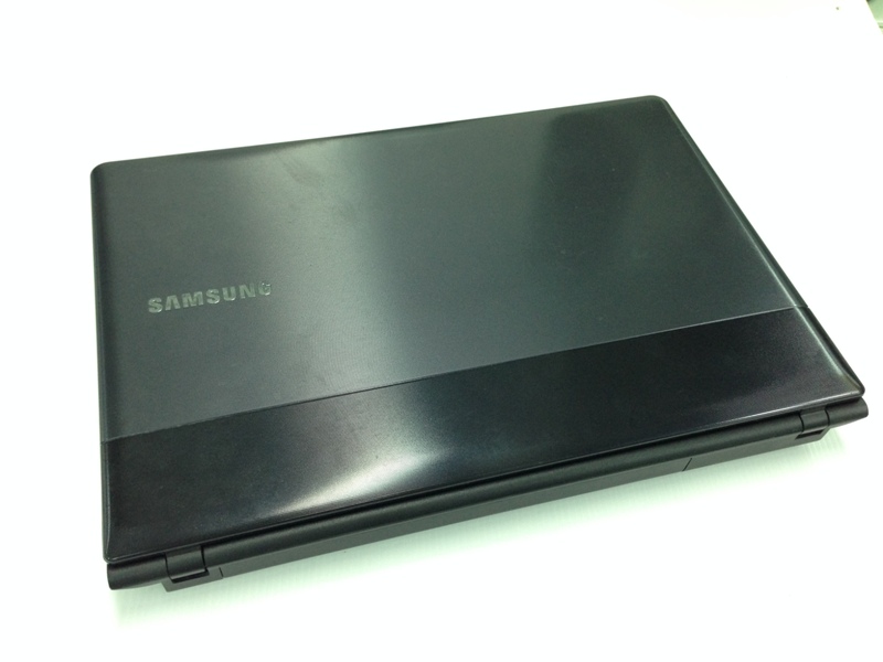 SAMSUNG NP300E4Z-A09TH