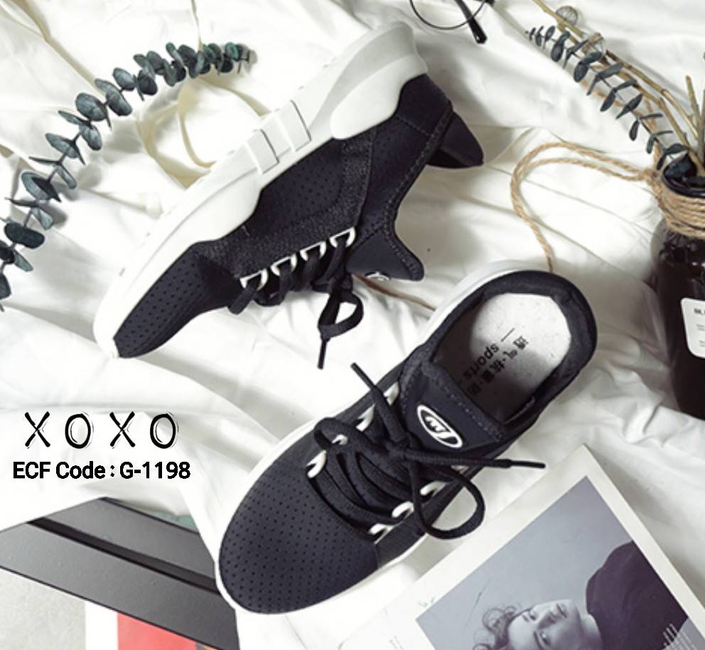 รองเท้าผ้าใบเรียบสไตล์ Sport (สีขาว)