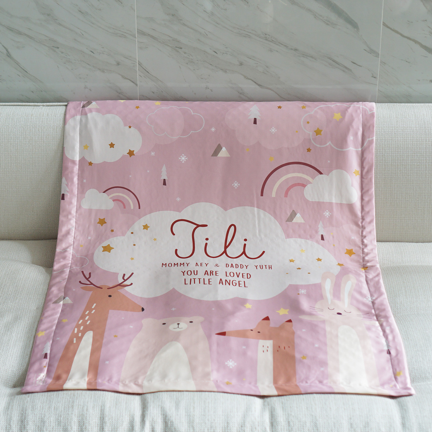 ผ้าห่มสั่งทำใส่ชื่อ ลาย Woodland - Pink