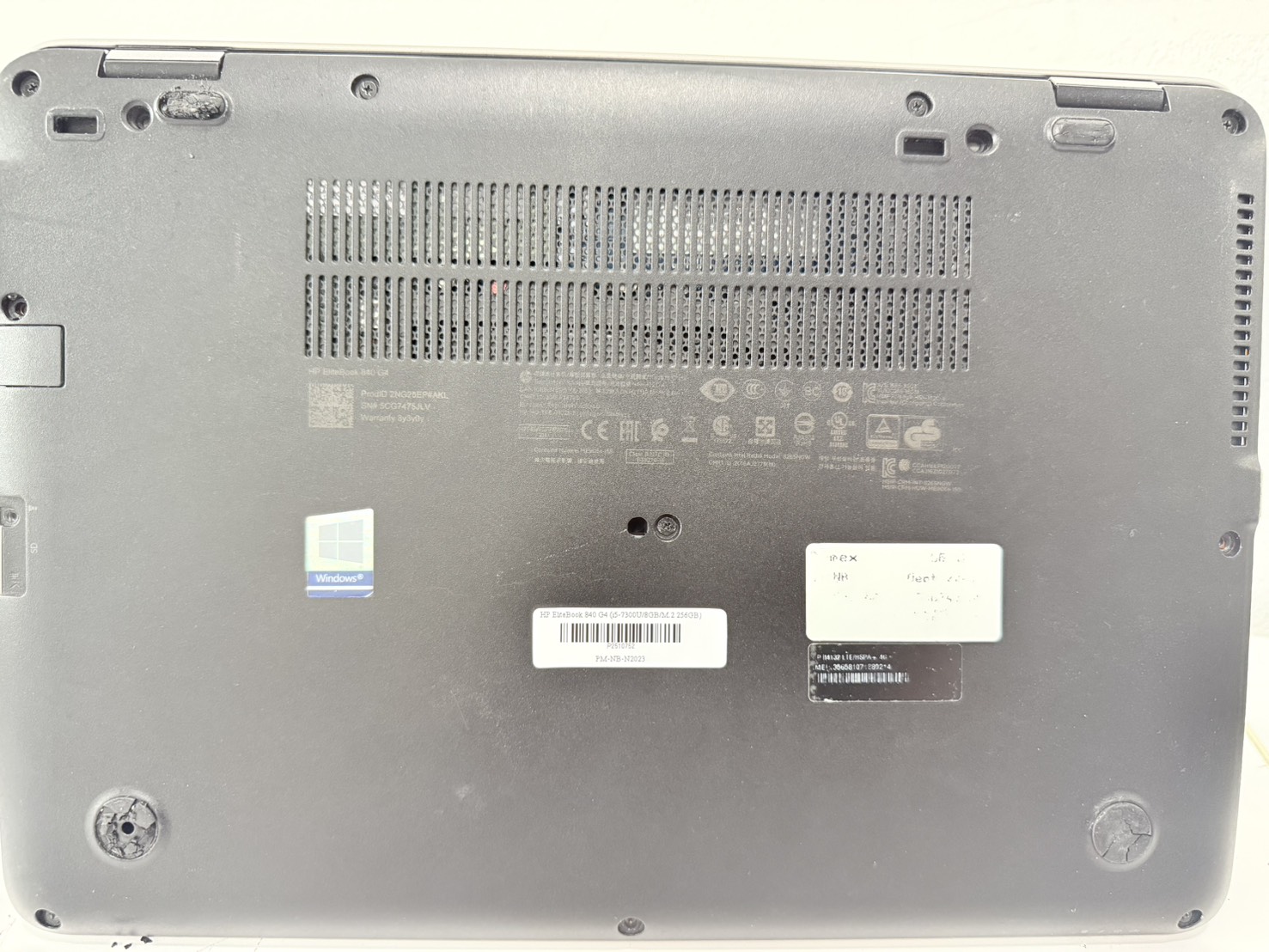 โน๊ตบุ๊ค HP EliteBook 840 G4 (i5-7300U/8GB/M.2 256GB) ไม่มี Adapter แบตเสื่อม จอ Bright ขอบยางเสื่อม