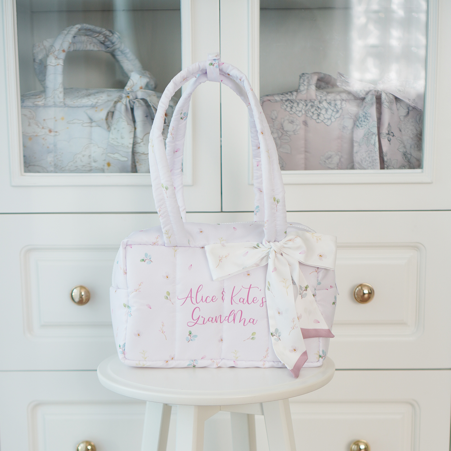 Fluffy Bowling Bag กระเป๋านุ่มนิ่ม ทรง Bowling สั่งทำใส่ข้อความ ลาย Wild Flower