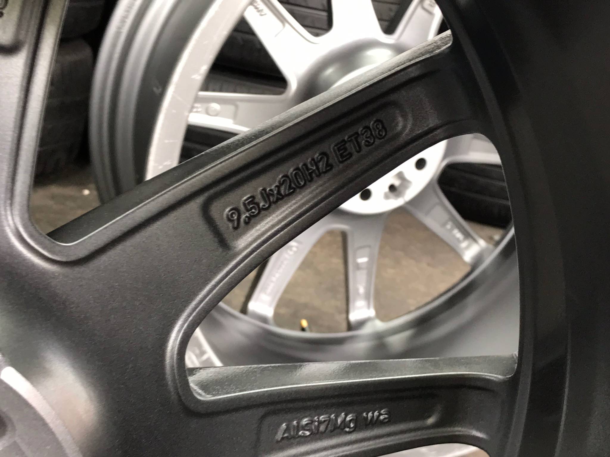 ล้อแท้ AMG 10 Spoke Wheels w222