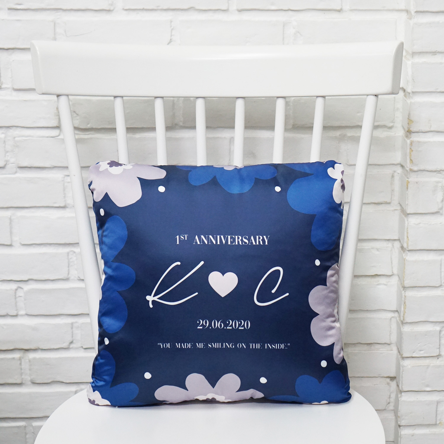 หมอนอิงสั่งทำใส่ชื่อ ลาย Big Flower - Dark Blue