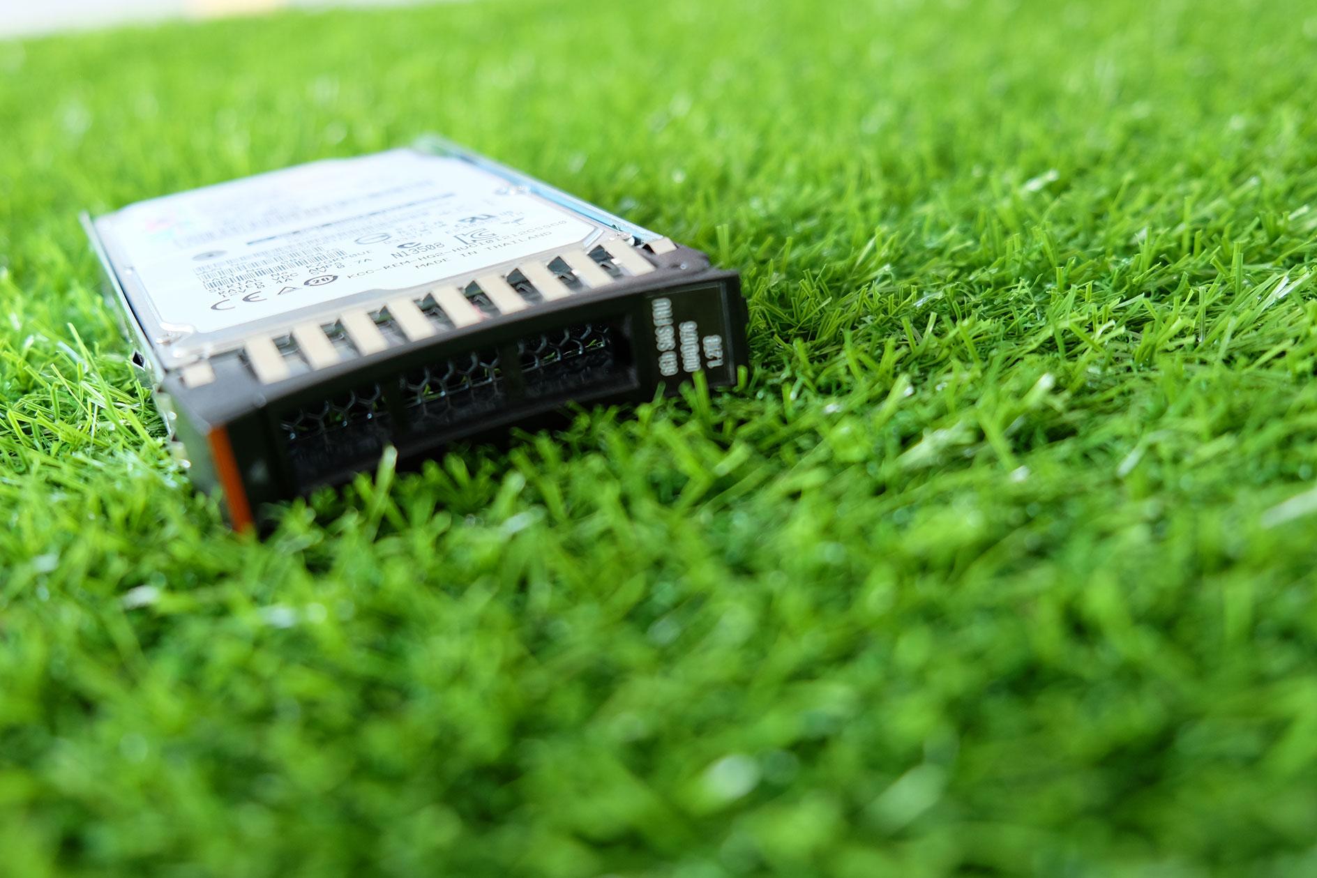 Harddisk ibm sas 300 GB สำหรับเครื่อง Server