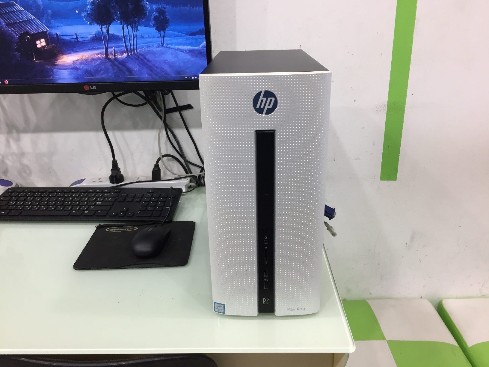 HP Pavilion Desktop - 550-155l