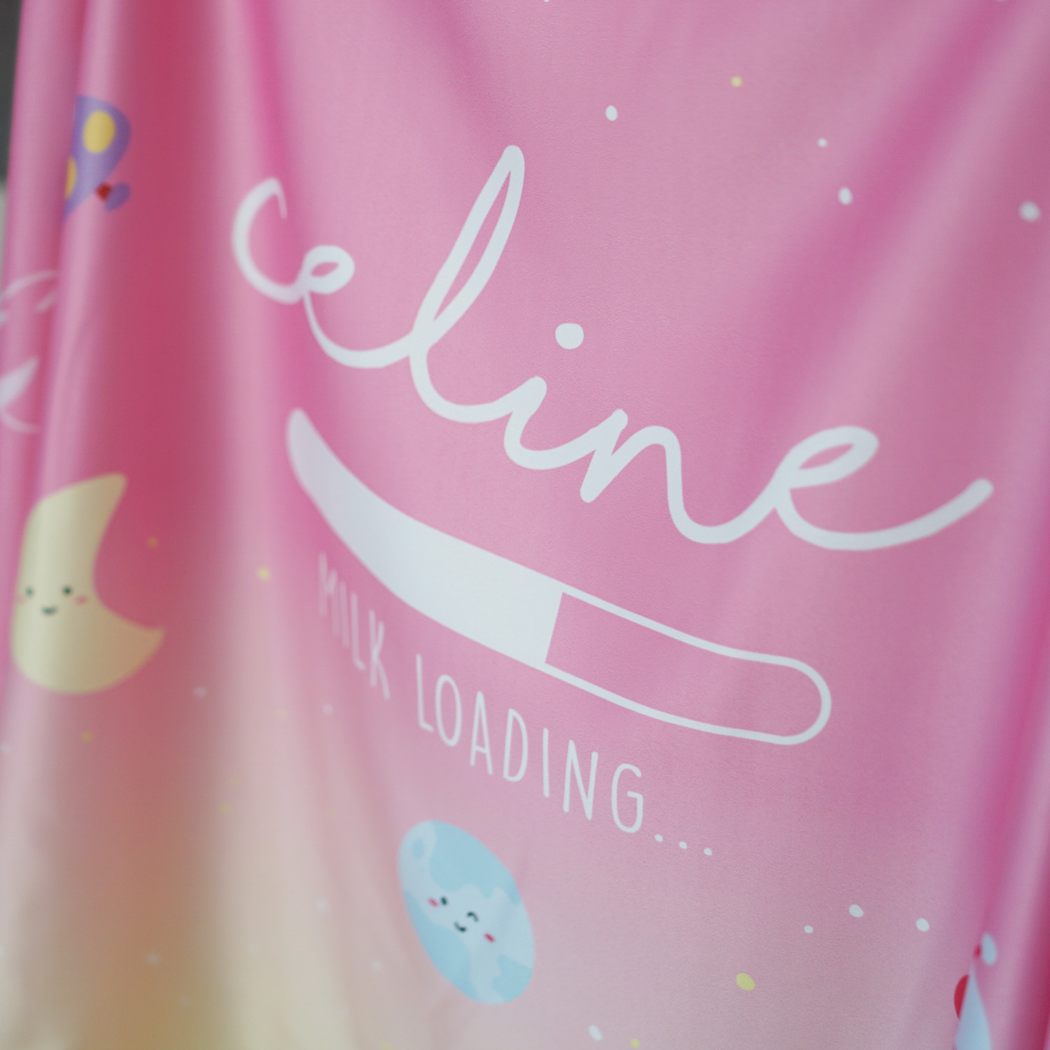 ผ้าคลุมให้นม สั่งทำใส่ชือ ลาย Planet and Friends - Pink Yellow