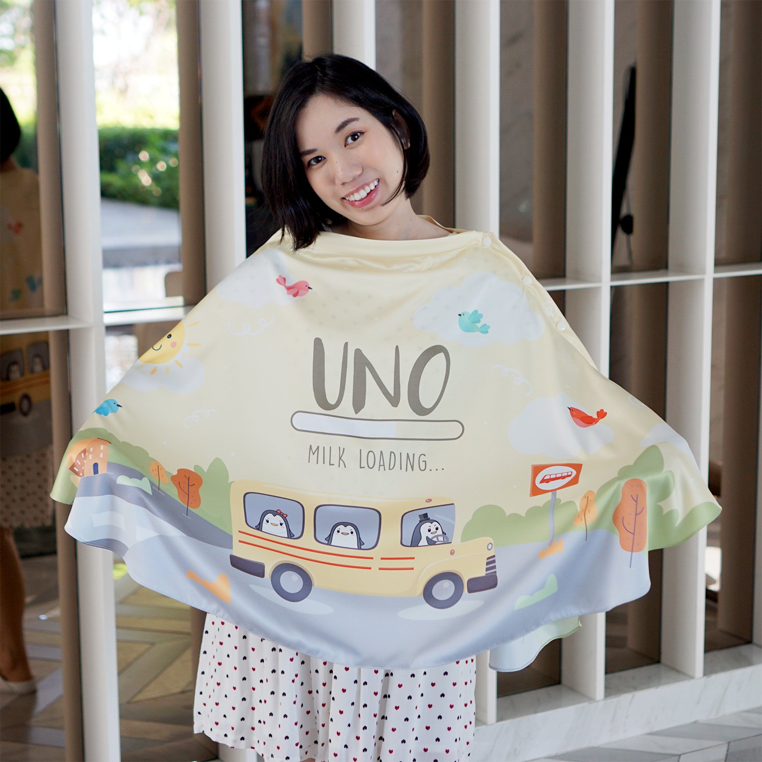 ผ้าคลุมให้นม 3in1 (รุ่นมีกระดุม ถอดโครงได้) แบบสั่งทำใส่ชื่อ ลาย Yellow Bus