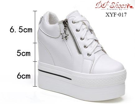 รองเท้าผ้าใบเสริมส้นแต่งซิปดาวสไตล์แฟชั่นเกาหลี (สีดำ)