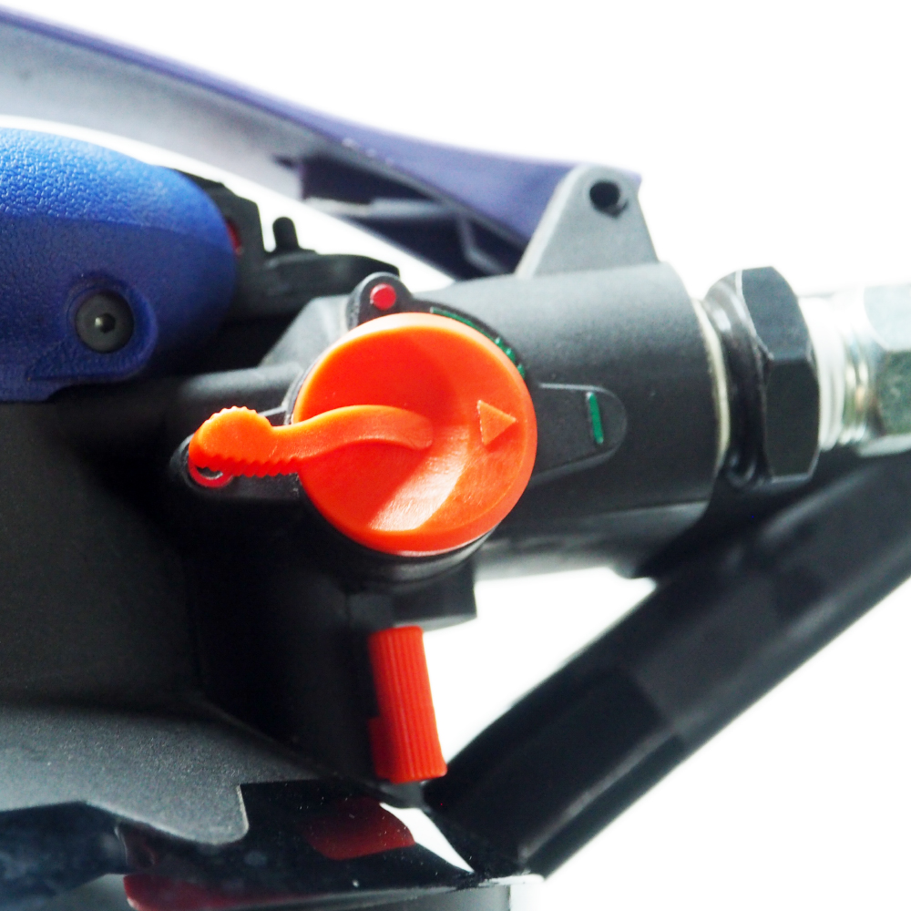 เครื่องขัดกระดาษทรายกลมขนาด 6 นิ้ว แบบดูดฝุ่น / TW-303S6CS