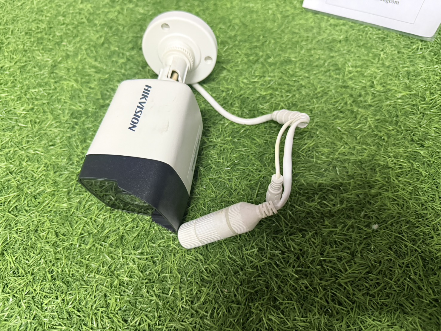 กล้อง Hikvision DS-2CD1021-I มี 12 ตัว