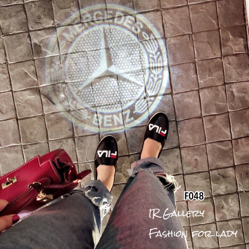 รองเท้าส้นแบน Style Fila (สีขาว)