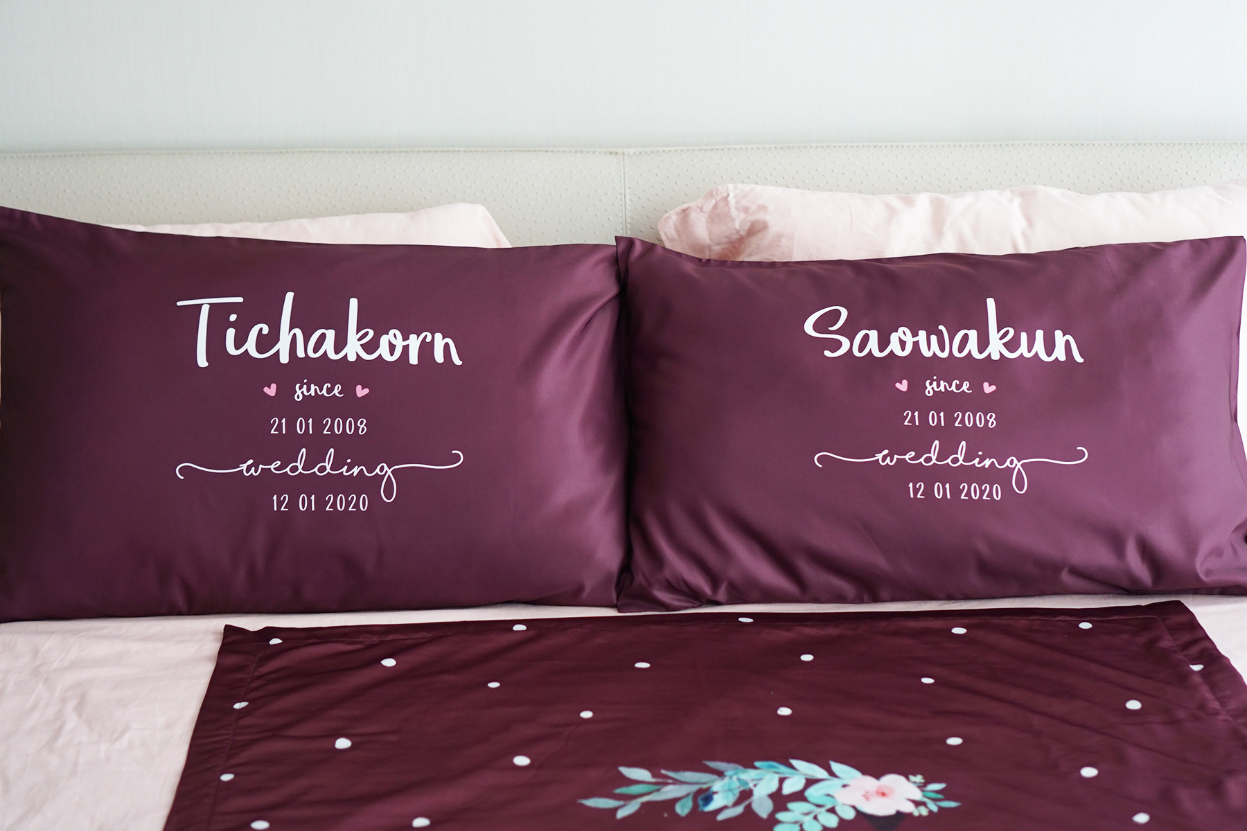 ปลอกหมอนหนุนคู่ พิมพ์ลายเต็มผืน Best Name - Burgundy