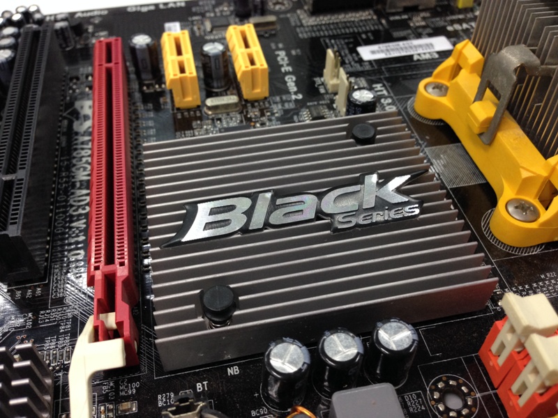 ECS Black Series A785GM-AD3 + AMD X3 440