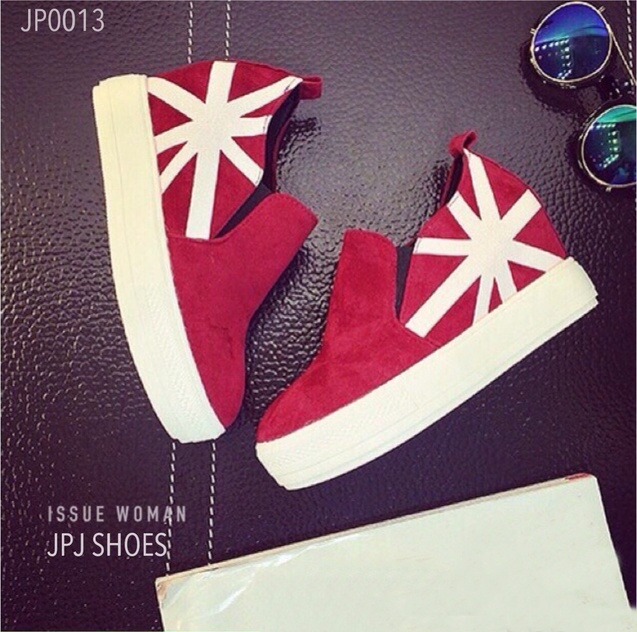 พร้อมส่ง : รองเท้าผ้าใบหุ้มข้อทรง Slip On (สีแดง)