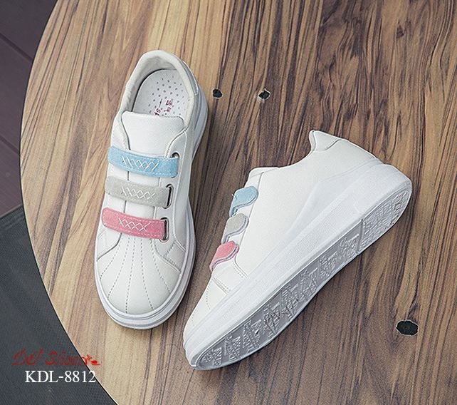 รองเท้าผ้าใบแฟชั่นแต่สายรัดเมจิกเทป