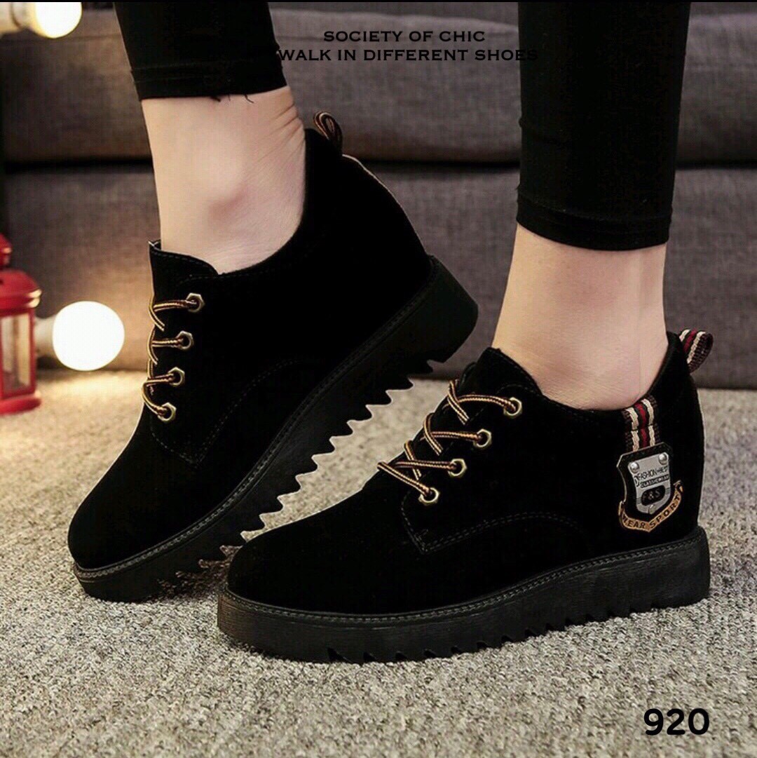 รองเท้าผ้าใบหนังกลับสไตล์แฟชั่นเกาหลี (สีดำ)