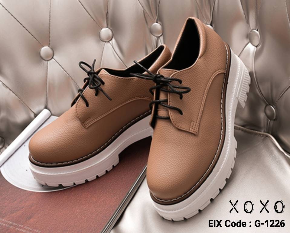 รองเท้าผ้าใบพียูสไตล์มัฟฟิน (สีน้ำตาล)