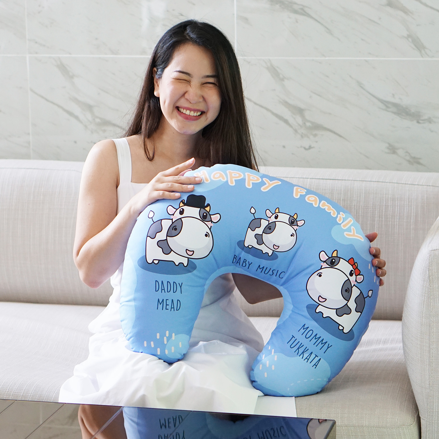 หมอนรองให้นม สั่งทำใส่ชื่อ ลาย Cow1 - Indigo
