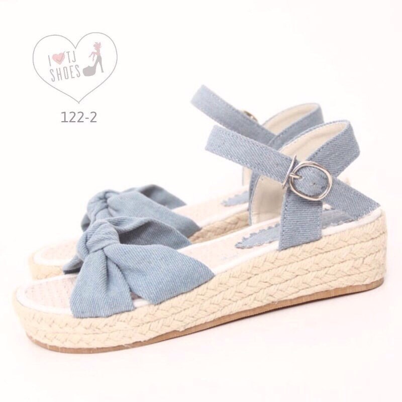 พร้อมส่ง : รองเท้าลำลองสไตล์แฟชั่นญี่ปุ่น (สียีนส์อ่อน)