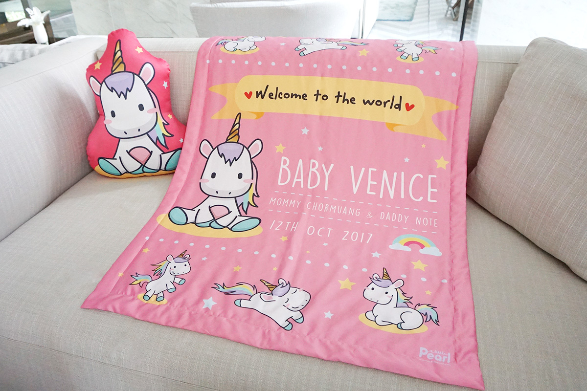 ผ้าห่ม ใส่ชื่อ ลายยูนิคอร์น สีชมพู Unicorn - Pink