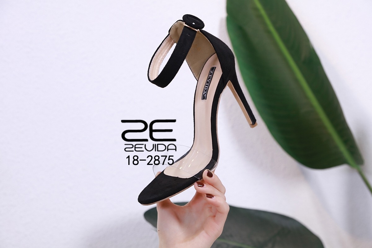 รองเท้าส้นสูงปิดส้นแต่งคาดหน้า (สีดำ)