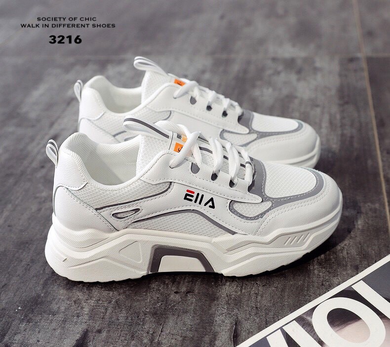 รองเท้าผ้าใบแฟชั่นทรงSportแต่งลาย (สีดำ)