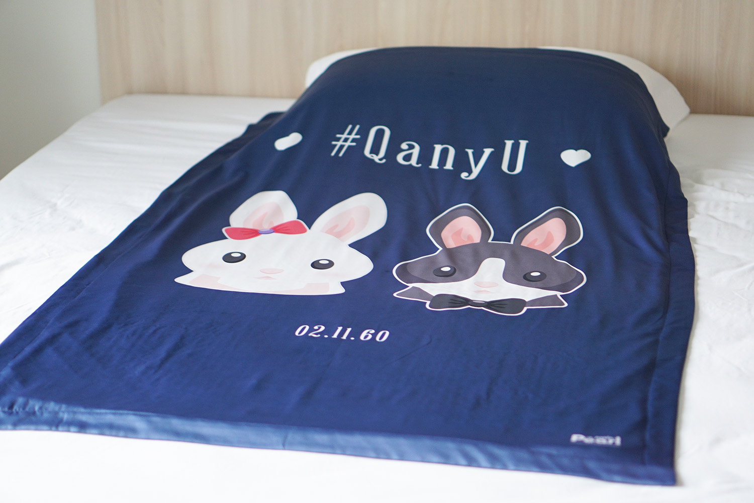 ผ้าห่ม ใส่ชื่อ ลาย Couple Rabbit - Navy ไซส์ใหญ่ 100x150cm