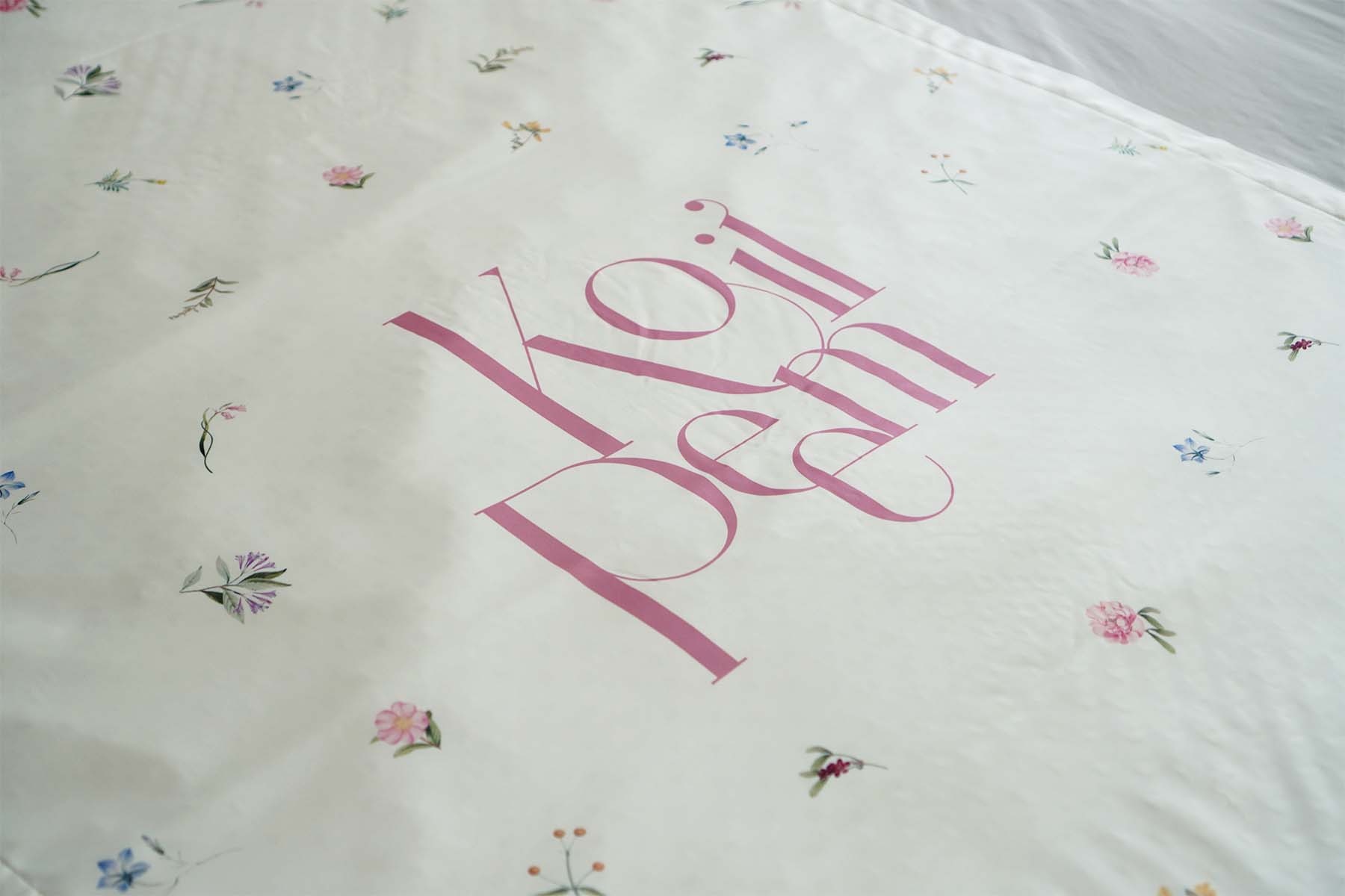 ชุดของขวัญแต่งงาน ปลอกหมอนคู่+ผ้าห่ม ขนาด 100x150cm ลาย Wildflower