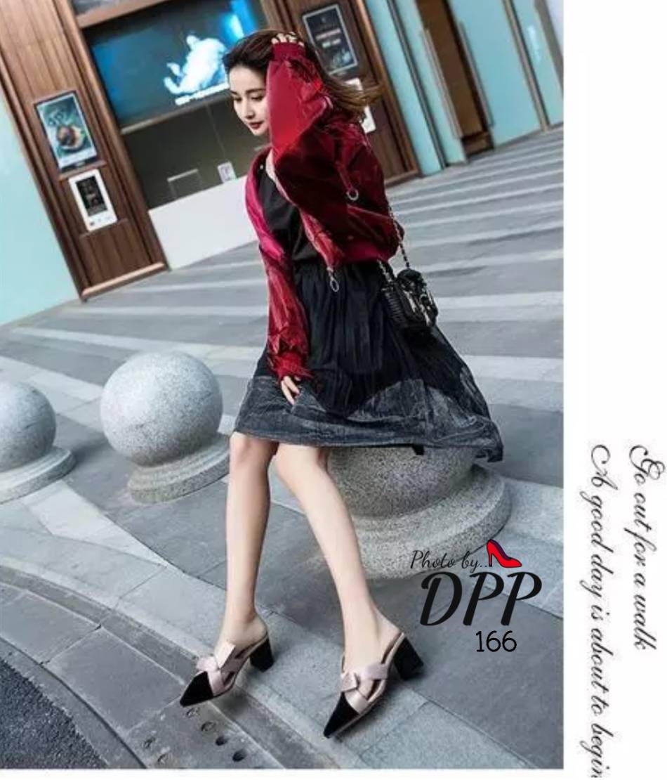 รองเท้าคัทชูเปิดส้นซาติน (สีครีม)