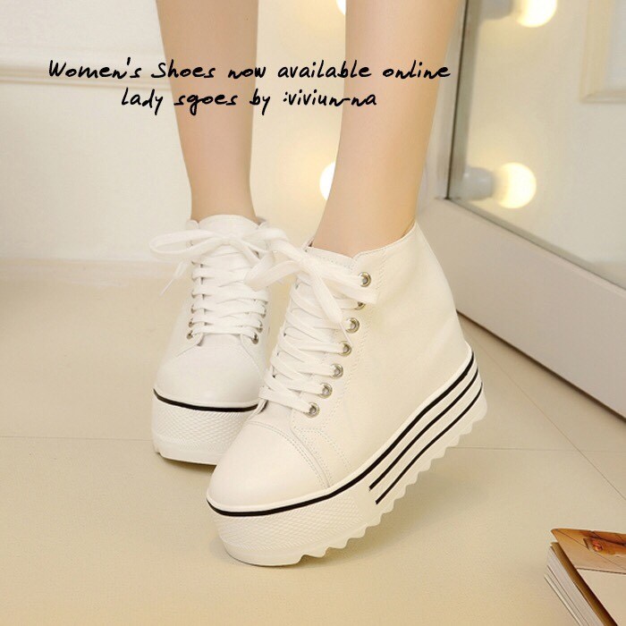 พร้อมส่ง : รองเท้าผ้าใบหุ้มข้อสไตล์เกาหลี (สีขาว)
