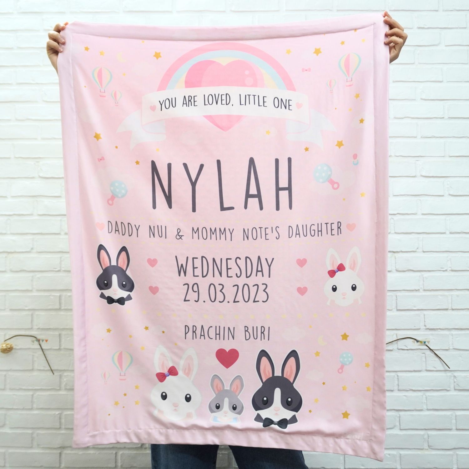 ผ้าห่ม ใส่ประวัติแรกเกิด ลาย Rabbit Family - Pastel Pink
