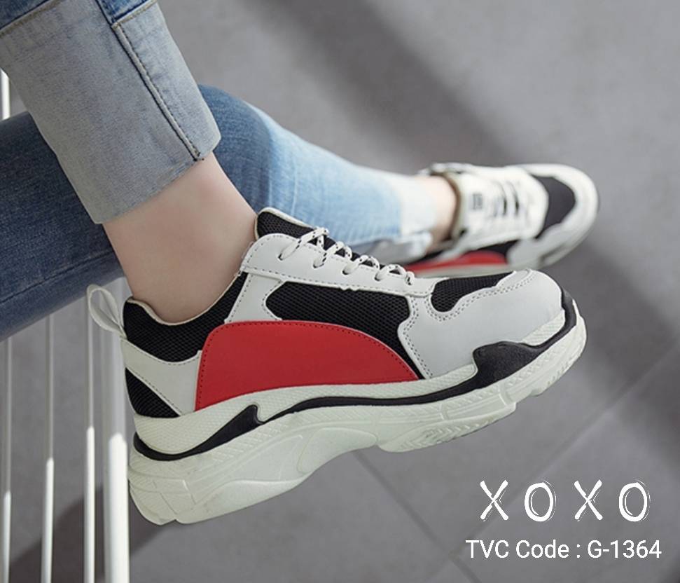 รองเท้าผ้าใบแต่งสีแฟชั่นทรงsport