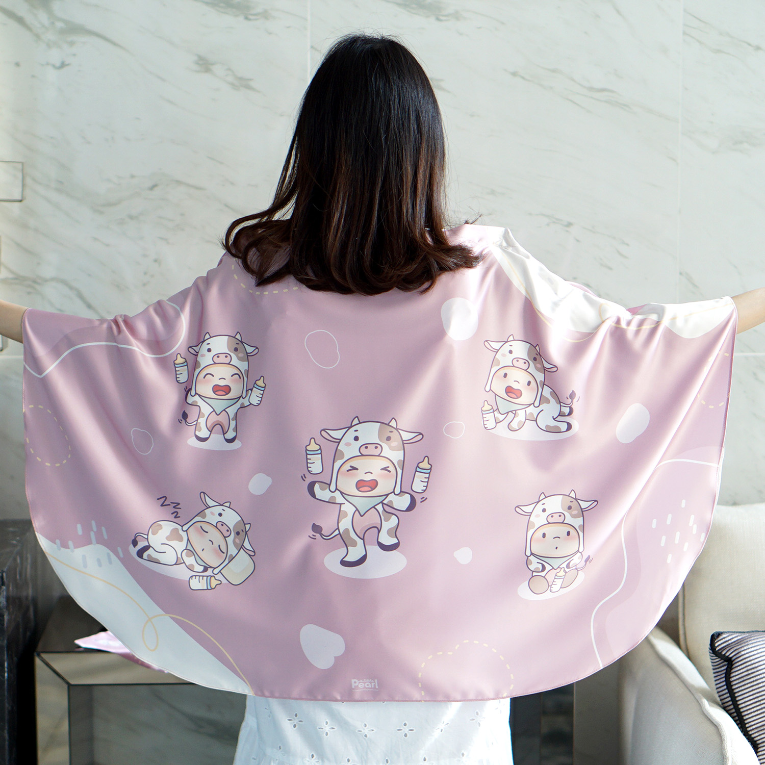 ผ้าคลุมให้นม สั่งทำใส่ชือ ลาย Cow - Pink