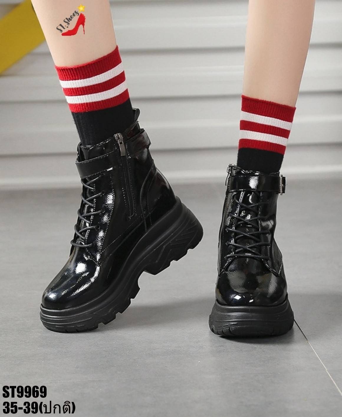 รองเท้าผ้าใบแฟชั่นหุ้มข้อแต่งเข็มขัด (สีดำ)