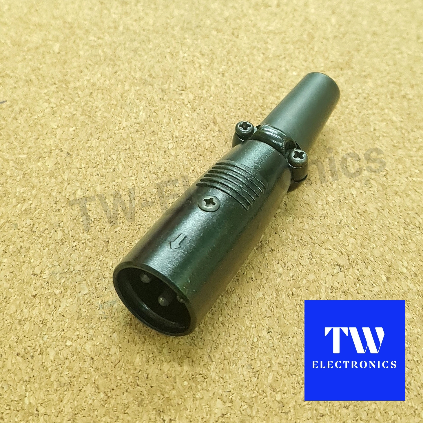 XLR ตัวผู้ ท้ายขันน็อต สีดำ